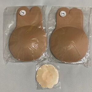 Pair of 2--Padded Sticky Bras w 5 Pair of Disposable Nipple Covers Size L/XL